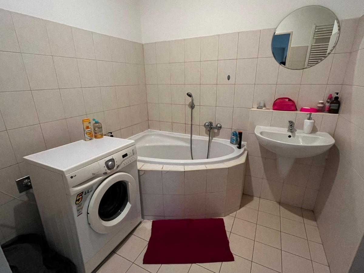Monfas Apartment Garden City Прага Экстерьер фото